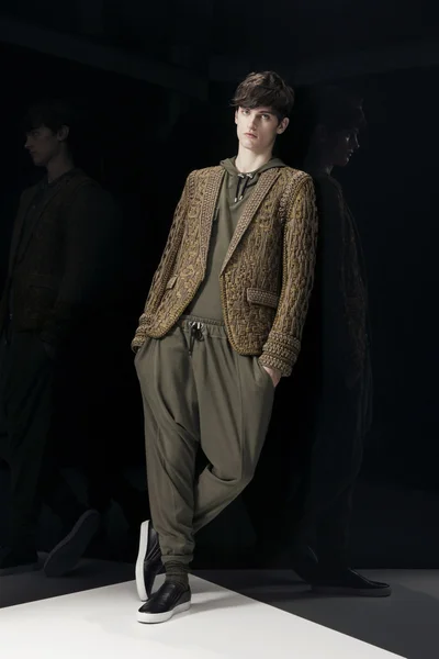 Look 20